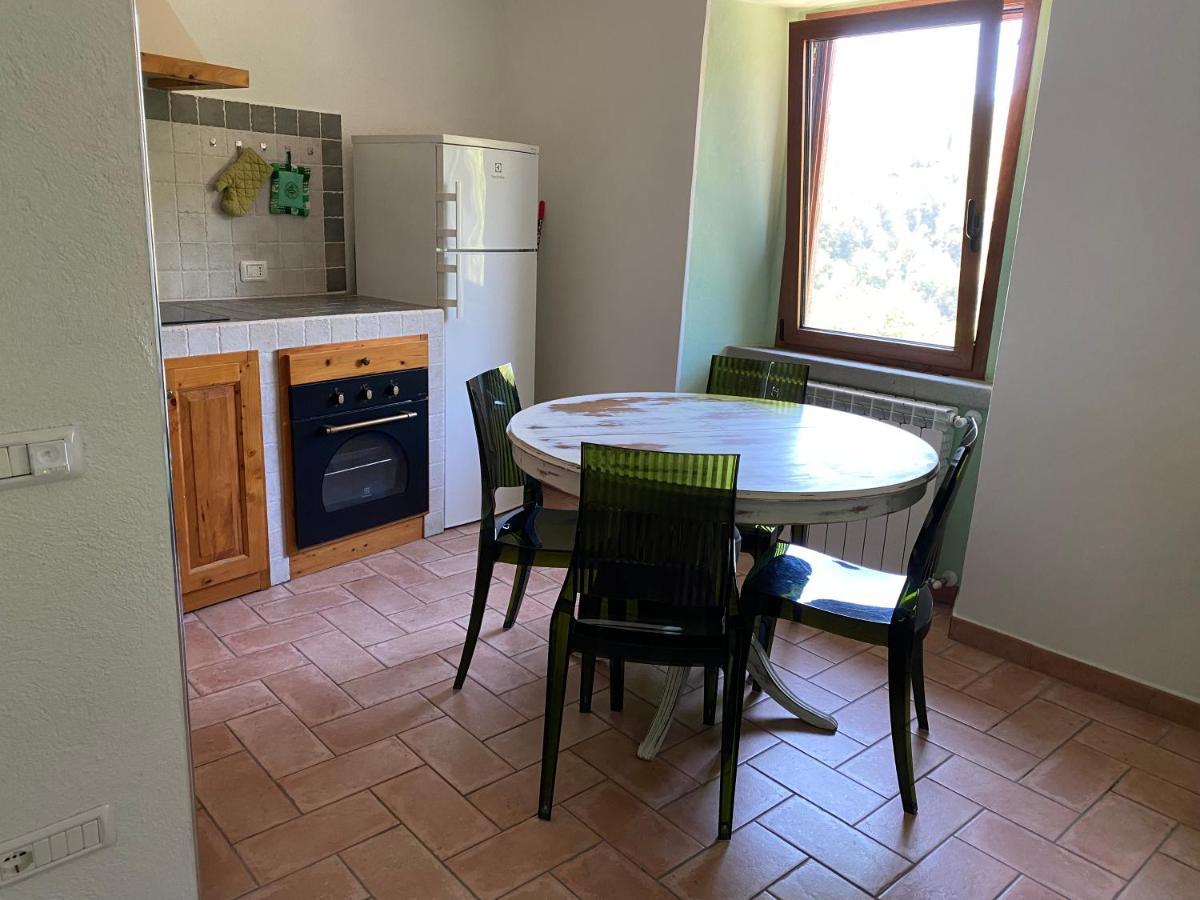Mini Appartamenti Nonna Nella Barbarasco Luaran gambar