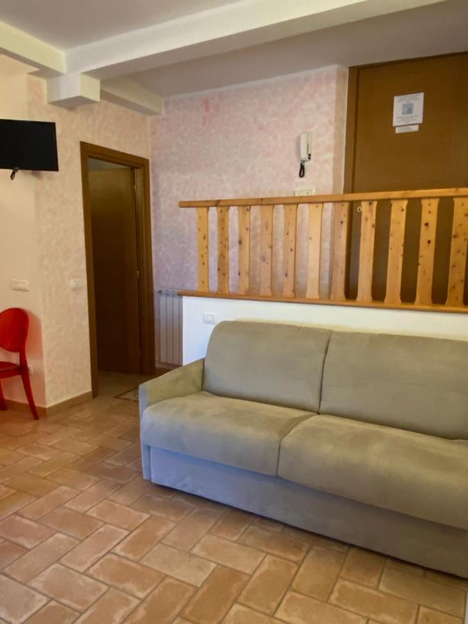 Mini Appartamenti Nonna Nella Barbarasco Luaran gambar