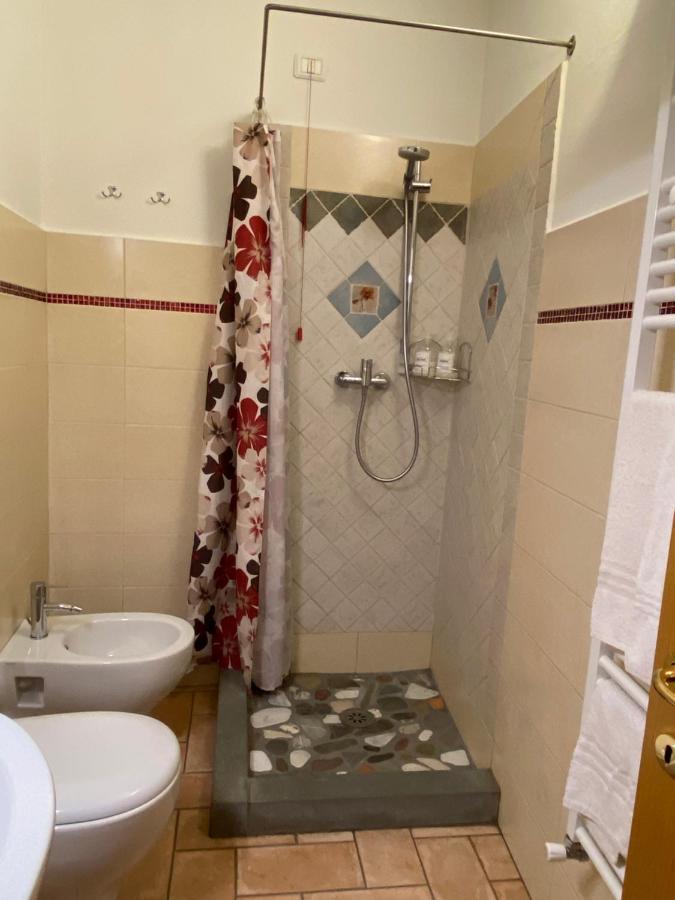 Mini Appartamenti Nonna Nella Barbarasco Luaran gambar