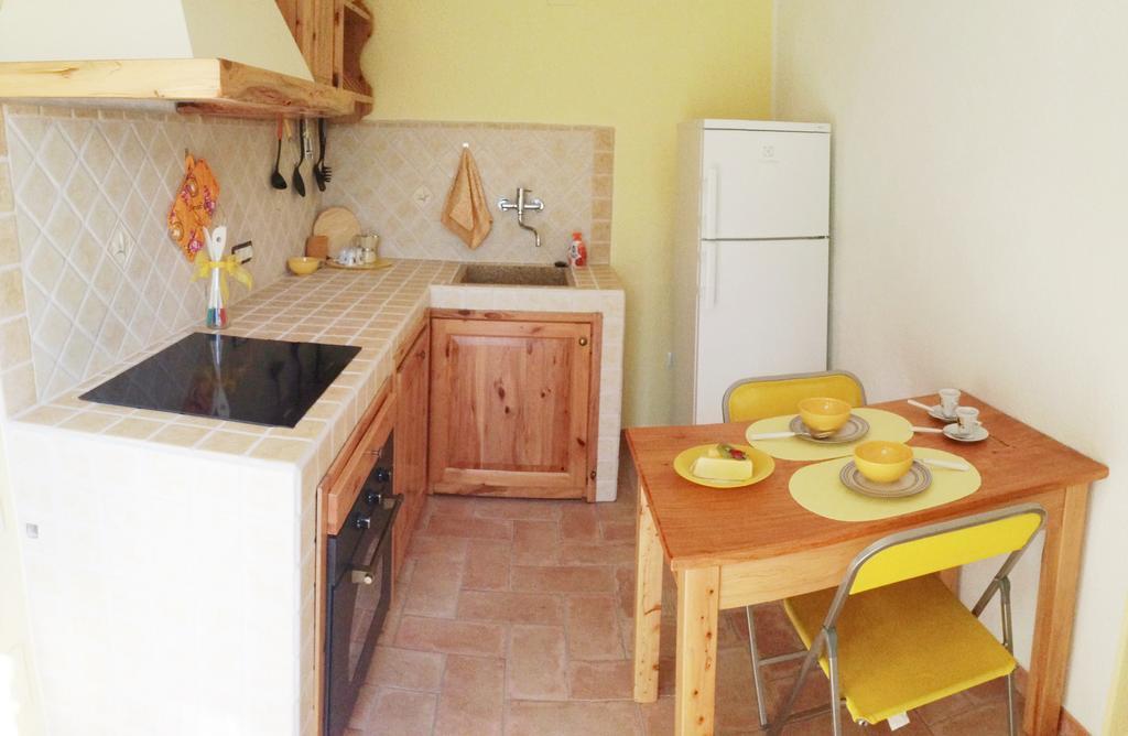 Mini Appartamenti Nonna Nella Barbarasco Luaran gambar