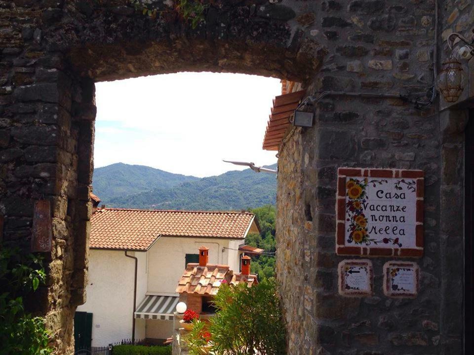 Mini Appartamenti Nonna Nella Barbarasco Luaran gambar